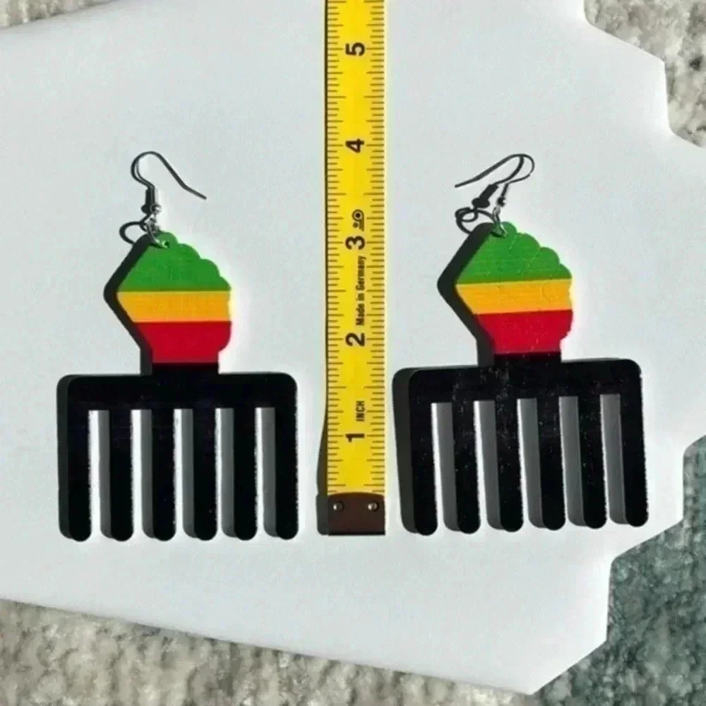 Power Pick Ethnic Women’s Ladies Large Wood Wooden Drop Earrings NWT